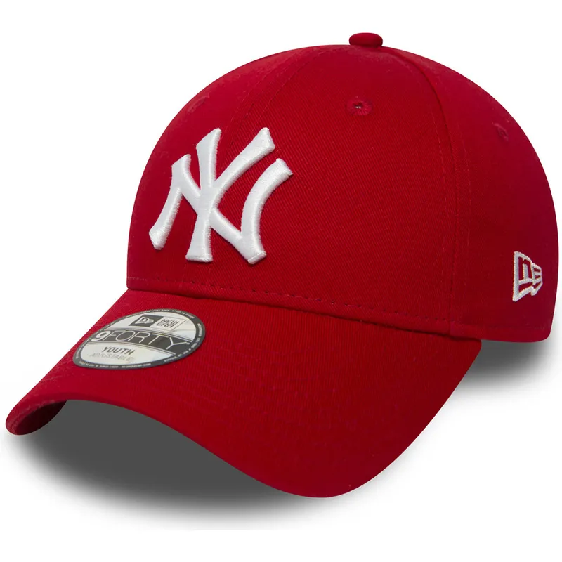 czerwona-regulowana-czapka-z-daszkiem-dla-chlopca-9forty-essential-new-york-yankees-mlb-new-era