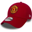 czerwona-zakrzywiona-czapka-regulowana-9forty-essential-manchester-united-football-club-od-new-era