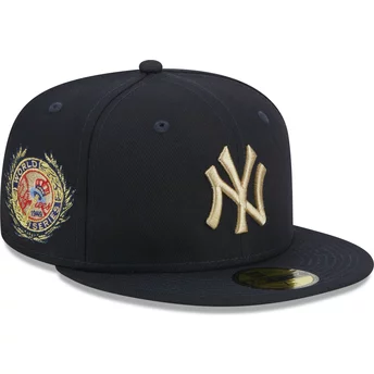 Granatowa czapka z płaskim daszkiem 59FIFTY Laurel Sidepatch z regulowanym rozmiarem New York Yankees MLB od New Era