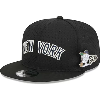 Czarna, płaska czapka snapback 9FIFTY Post-Up Pin New York Yankees MLB od New Era