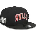 czarna-plaska-czapka-snapback-9fifty-post-up-pin-chicago-bulls-nba-new-era