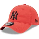 czapki-curva-czerwony-tasma-regulowana-negro-9twenty-league-essential-new-york-yankees-mlb-new-era