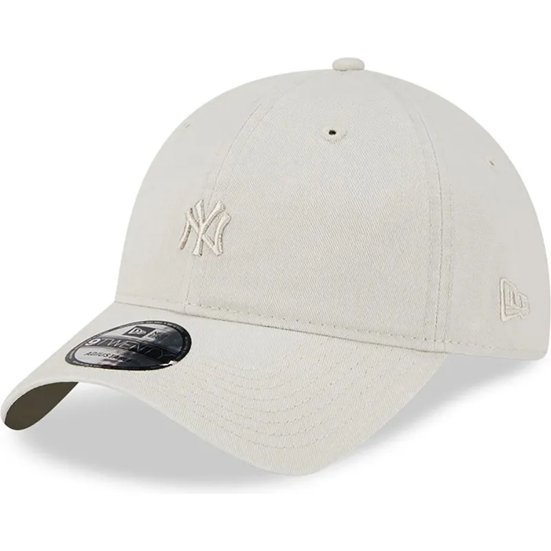 bezowa-regulowana-czapka-z-zakrzywionym-daszkiem-z-bezowym-logo-9twenty-mini-logo-new-york-yankees-mlb-od-new-era