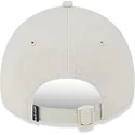 bezowa-czapka-z-zakrzywionym-daszkiem-regulowana-z-bezowym-logo-9twenty-mini-logo-new-york-yankees-mlb-marki-new-era