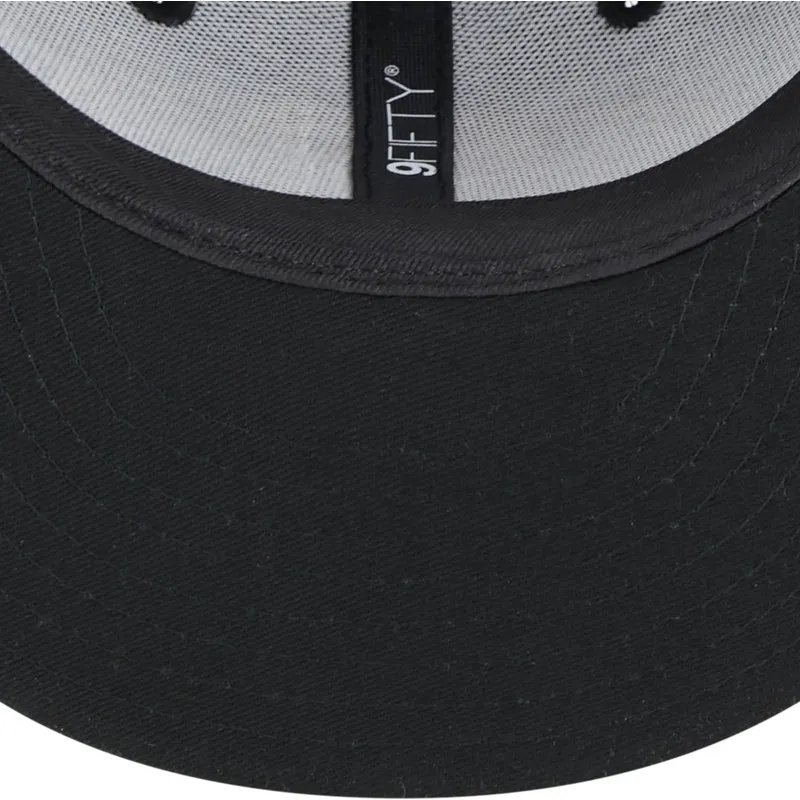 czapki-plana-czarny-snapback-dla-dziecka-9fifty-batman-dc-comics-new-era