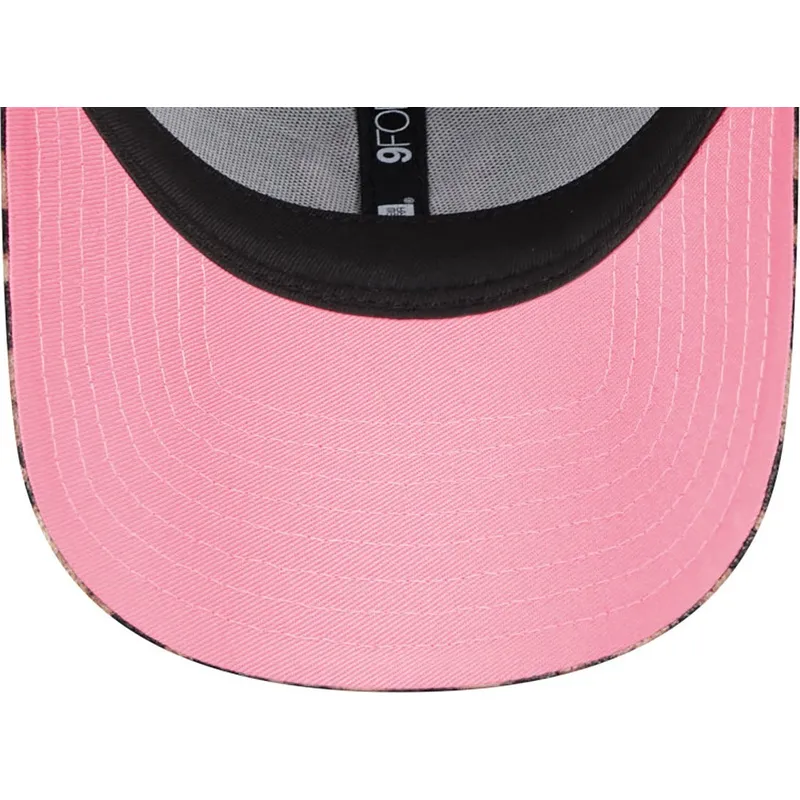 czapki-curva-lampart-tasma-regulowana-rosa-9forty-velour-new-york-yankees-mlb-new-era