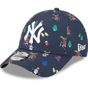 regulowana-granatowa-czapka-z-zakrzywionym-daszkiem-dla-dzieci-9forty-festive-new-york-yankees-mlb-od-new-era