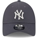 czapki-curva-szary-tasma-regulowana-9forty-metallic-new-york-yankees-mlb-new-era