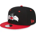 czarna-i-czerwona-plaska-czapka-snapback-9fifty-z-sylwestrem-looney-tunes-od-new-era