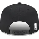 czarna-czapka-z-plaskim-daszkiem-snapback-9fifty-split-logo-los-angeles-lakers-nba-od-new-era