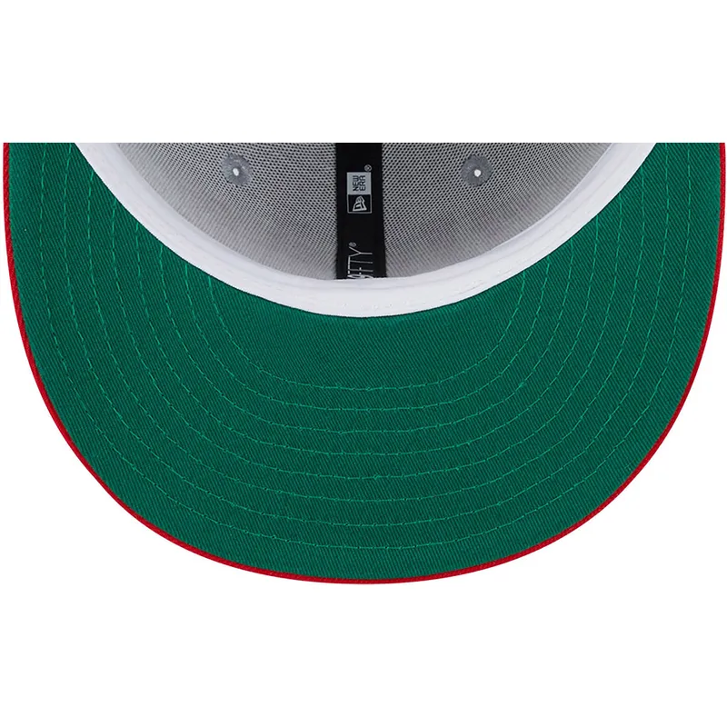 szara-i-czerwona-czapka-z-plaskim-daszkiem-snapback-9fifty-tip-off-2023-chicago-bulls-nba-new-era