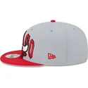 szara-i-czerwona-czapka-z-daszkiem-snapback-9fifty-tip-off-2023-chicago-bulls-nba-new-era