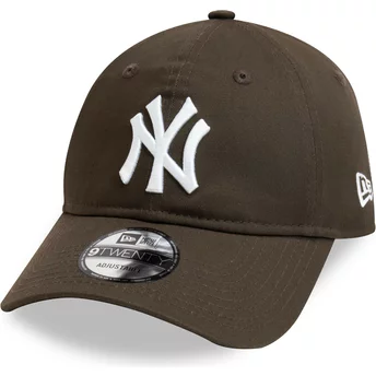 New Era Curved Brim 9TWENTY League Essential New York Yankees MLB Brown Adjustable Cap