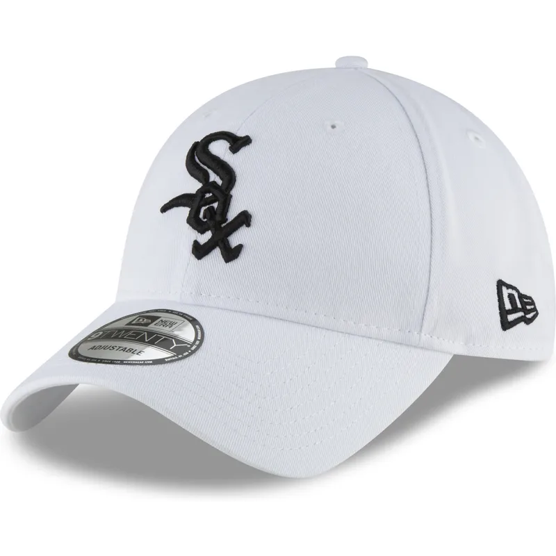 biala-regulowana-czapka-z-zakrzywionym-daszkiem-z-czarnym-logo-9twenty-core-classic-chicago-white-sox-mlb-new-era