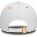 biala-zakrzywiona-czapka-z-daszkiem-regulowana-9forty-contrast-piping-mclaren-racing-formula-1-od-new-era