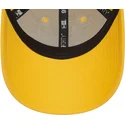 regulowana-zolta-czapka-z-zakrzywionym-daszkiem-9forty-seasonal-mclaren-racing-formula-1-od-new-era