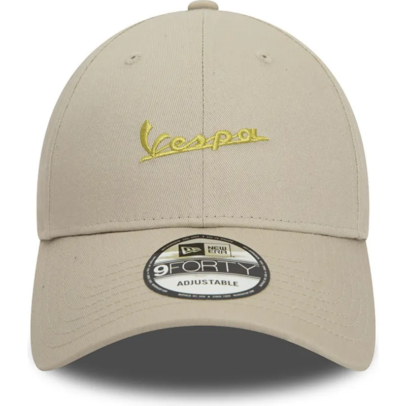 bezowa-czapka-z-zakrzywionym-daszkiem-regulowana-9forty-seasonal-colour-vespa-piaggio-od-new-era