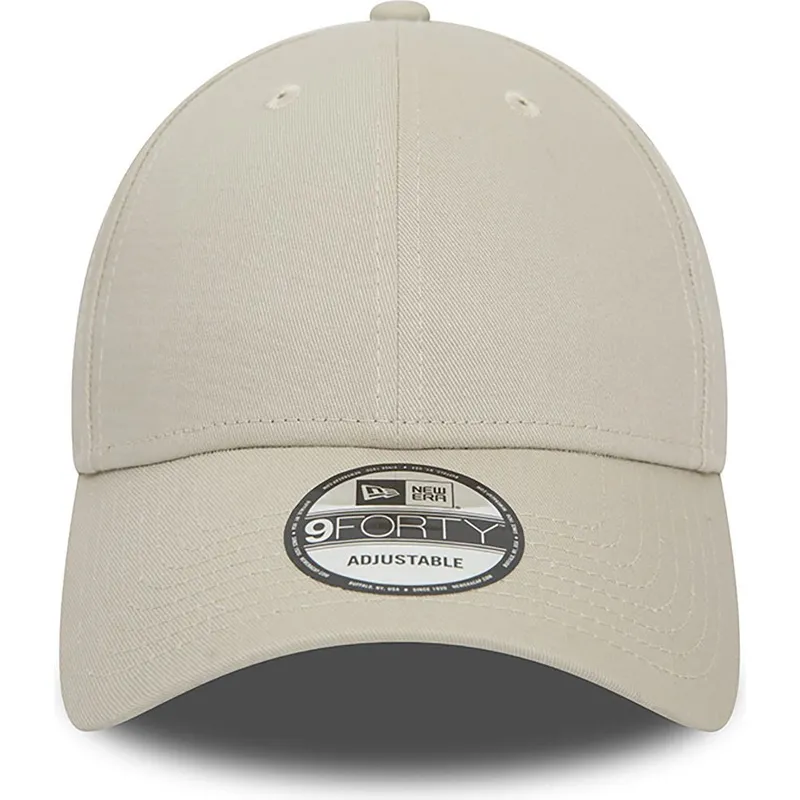 bezowa-zakrzywiona-czapka-regulowana-9forty-essential-marki-new-era