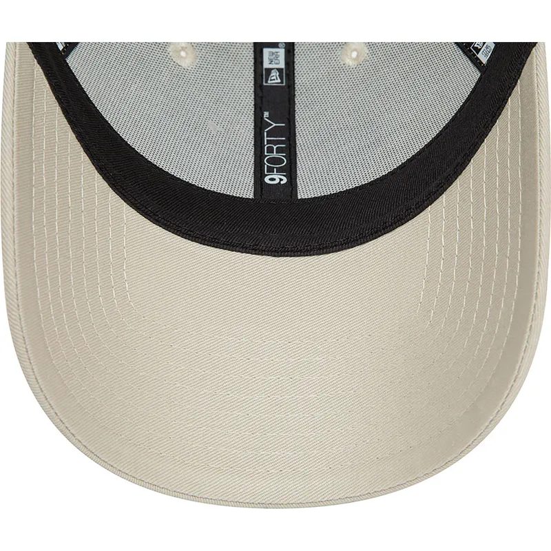 czapki-curva-bezowy-tasma-regulowana-9forty-new-era