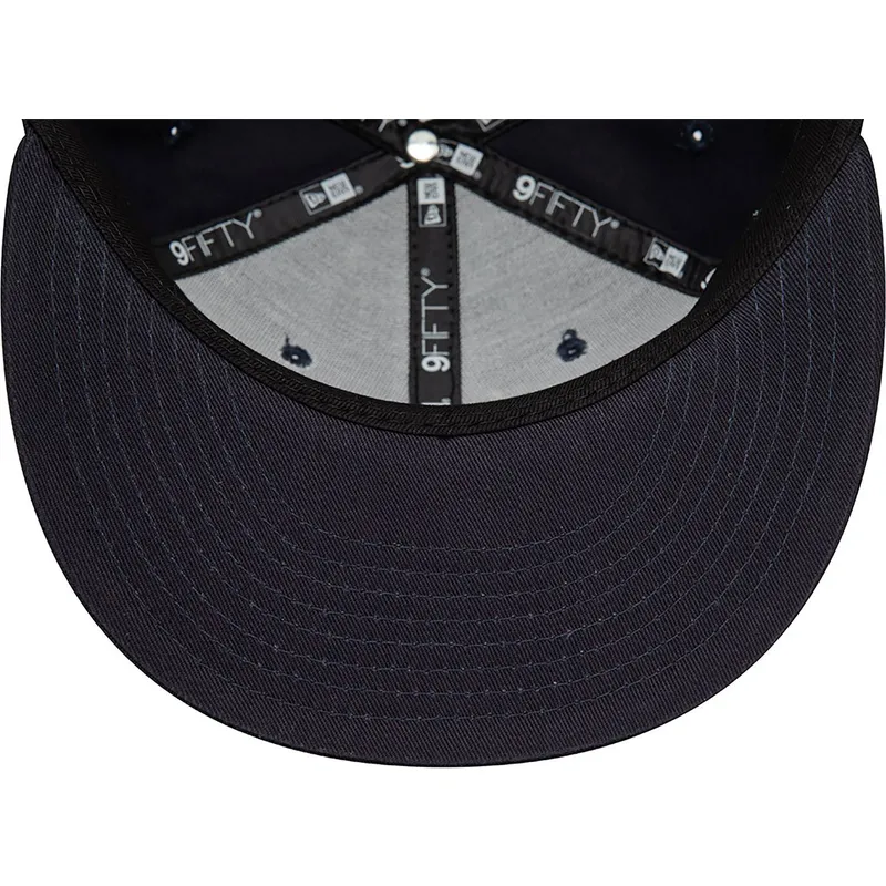 czapki-plana-granatowy-snapback-9fifty-outline-new-york-yankees-mlb-new-era czapki-plana-granatowy-snapback-9fifty-outline-new-york-yankees-mlb-new-era