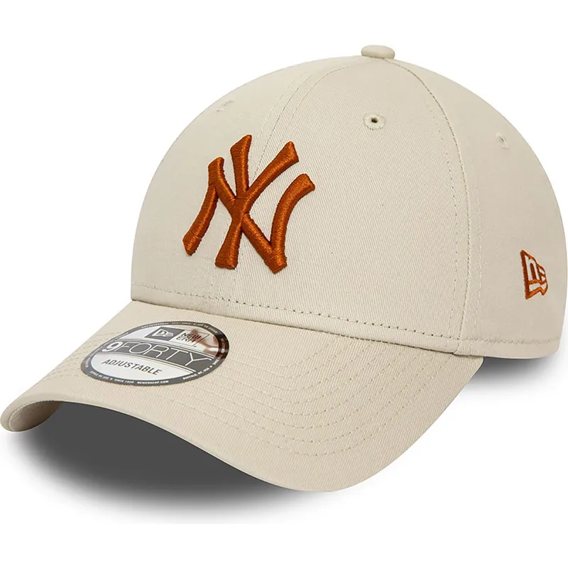 czapki-curva-bezowy-tasma-regulowana-marron-9forty-league-essential-new-york-yankees-mlb-new-era