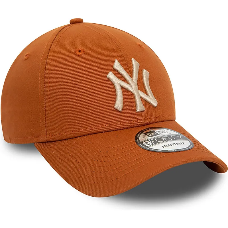 czapki-curva-brazowy-tasma-regulowana-9forty-league-essential-new-york-yankees-mlb-new-era czapki-curva-brazowy-tasma-regulowana-9forty-league-essential-new-york-yankees-mlb-new-era