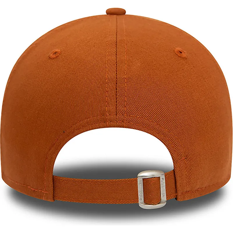 czapki-curva-brazowy-tasma-regulowana-9forty-league-essential-new-york-yankees-mlb-new-era czapki-curva-brazowy-tasma-regulowana-9forty-league-essential-new-york-yankees-mlb-new-era