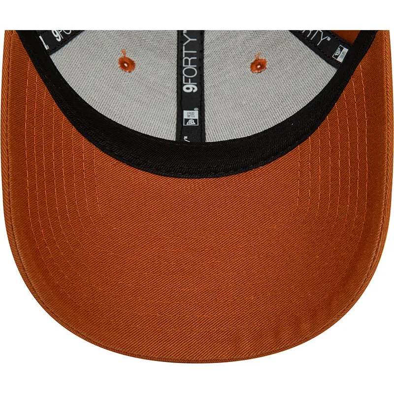 czapki-curva-brazowy-tasma-regulowana-9forty-league-essential-new-york-yankees-mlb-new-era czapki-curva-brazowy-tasma-regulowana-9forty-league-essential-new-york-yankees-mlb-new-era