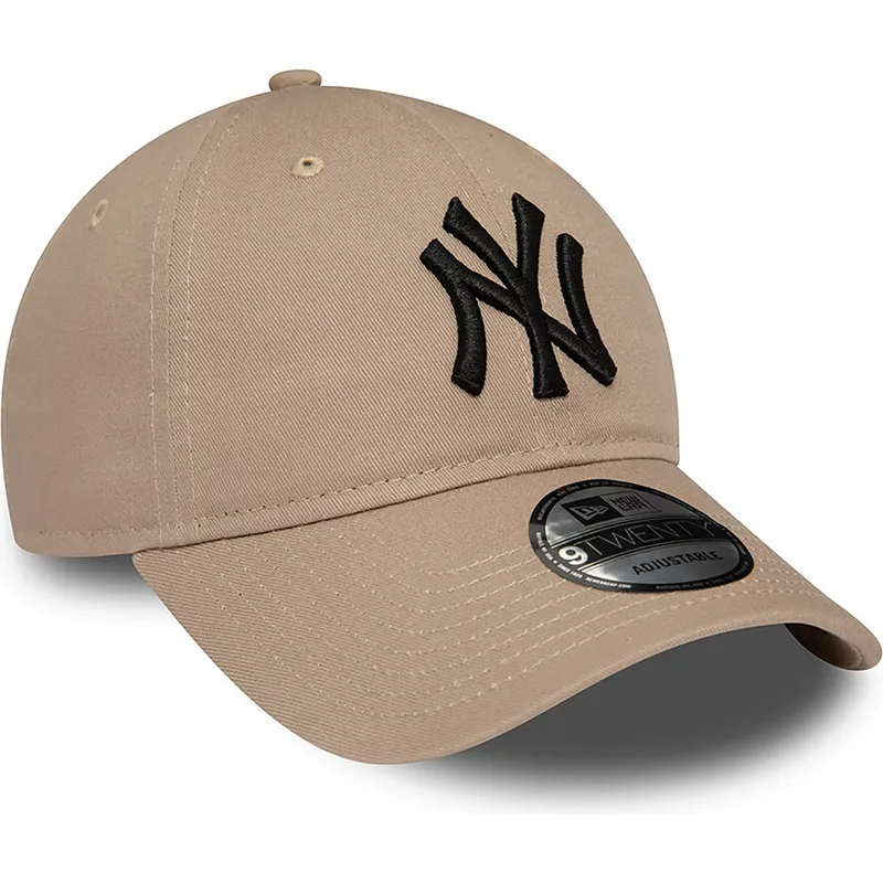 brazowa-zakrzywiona-czapka-regulowana-z-czarnym-logo-9twenty-league-essential-new-york-yankees-mlb-od-new-era