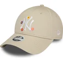 bezowa-zakrzywiona-czapka-z-daszkiem-regulowana-dla-kobiet-9forty-flower-new-york-yankees-mlb-od-new-era