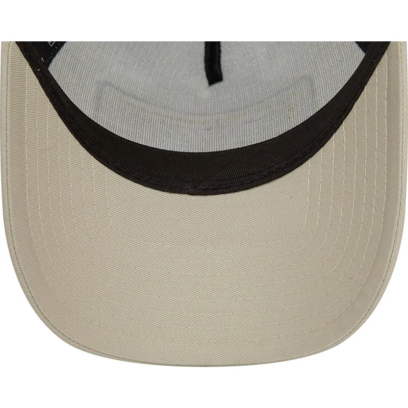 czapki-curva-brazowy-snapback-a-frame-new-era