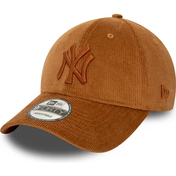 New Era Curved Brim 9FORTY Cord New York Yankees MLB Brown Adjustable Cap