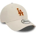 czapka-z-daszkiem-bezowa-regulowana-z-brazowym-logo-9twenty-boucle-los-angeles-dodgers-mlb-od-new-era