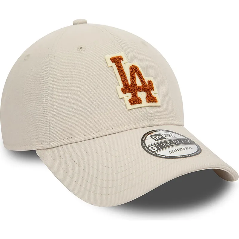 czapka-z-daszkiem-bezowa-regulowana-z-brazowym-logo-9twenty-boucle-los-angeles-dodgers-mlb-od-new-era