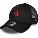 czarna-regulowana-czapka-z-zakrzywionym-daszkiem-z-czerwonym-logo-9forty-home-field-new-york-yankees-mlb-marki-new-era
