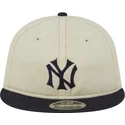 bezowo-granatowa-regulowana-czapka-z-daszkiem-9fifty-retro-crown-denim-new-york-yankees-mlb-marki-new-era