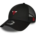 czarna-regulowana-czapka-trucker-9forty-home-field-chicago-bulls-nba-od-new-era