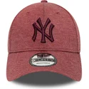 czapki-curva-czerwony-tasma-regulowana-granate-granate-9forty-jersey-essential-new-york-yankees-mlb-new-era