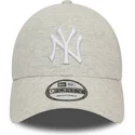 new-era-curved-brim-9forty-jersey-essential-new-york-yankees-mlb-beige-adjustable-cap