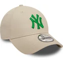 czapki-curva-bezowy-tasma-regulowana-9forty-league-essential-new-york-yankees-mlb-new-era