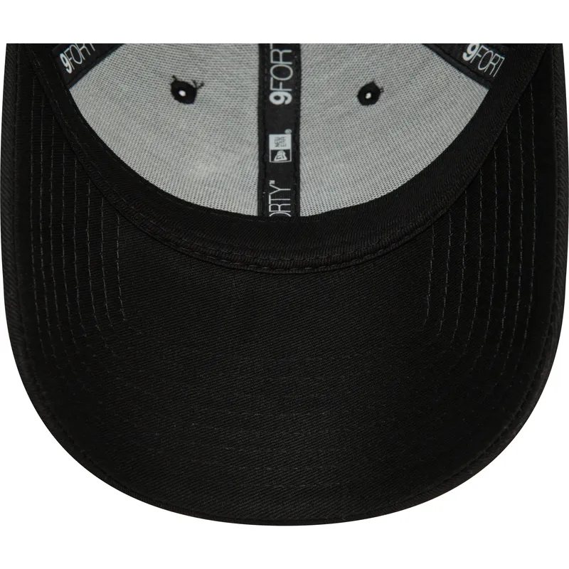 czarna-regulowana-czapka-z-zakrzywionym-daszkiem-z-niebieskim-logo-9forty-league-essential-new-york-yankees-mlb-od-new-era