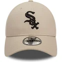 bezowa-zakrzywiona-czapka-regulowana-9forty-league-essential-chicago-white-sox-mlb-od-new-era