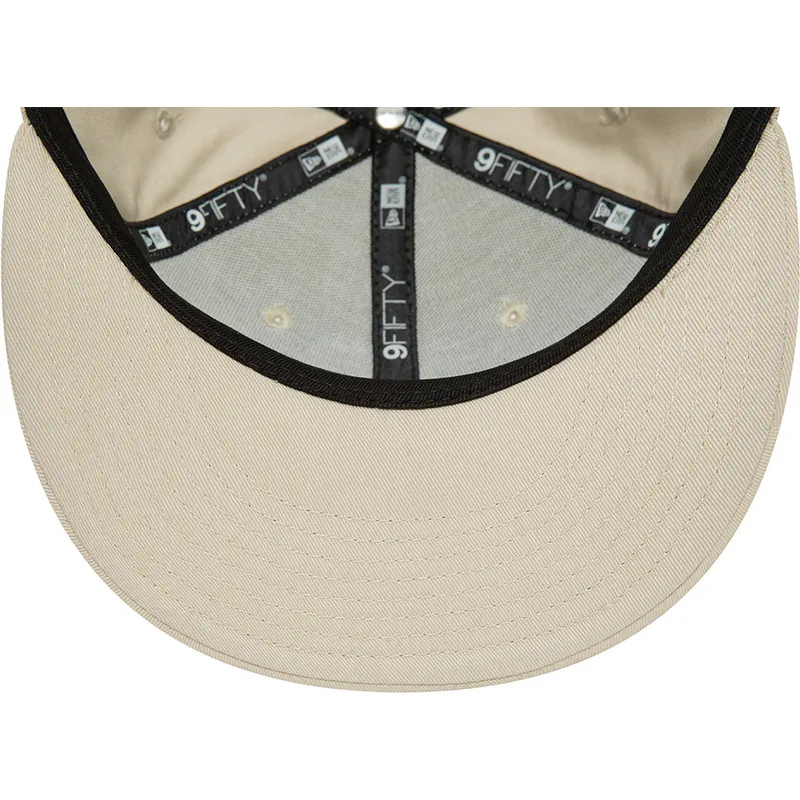 czapki-plana-bezowy-snapback-negro-9fifty-league-essential-new-york-yankees-mlb-new-era