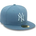 niebieska-dopasowana-czapka-z-daszkiem-z-niebieskim-logo-59fifty-league-essential-new-york-yankees-mlb-od-new-era