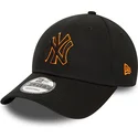 czarna-zakrzywiona-czapka-z-regulacja-i-pomaranczowym-logo-9forty-team-outline-new-york-yankees-mlb-od-new-era