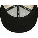 bezowo-czarna-czapka-z-plaskim-daszkiem-snapback-9fifty-z-logo-chicago-bulls-nba-od-new-era