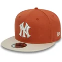 plaska-czapka-brazowo-bezowa-snapback-9fifty-patch-new-york-yankees-mlb-new-era