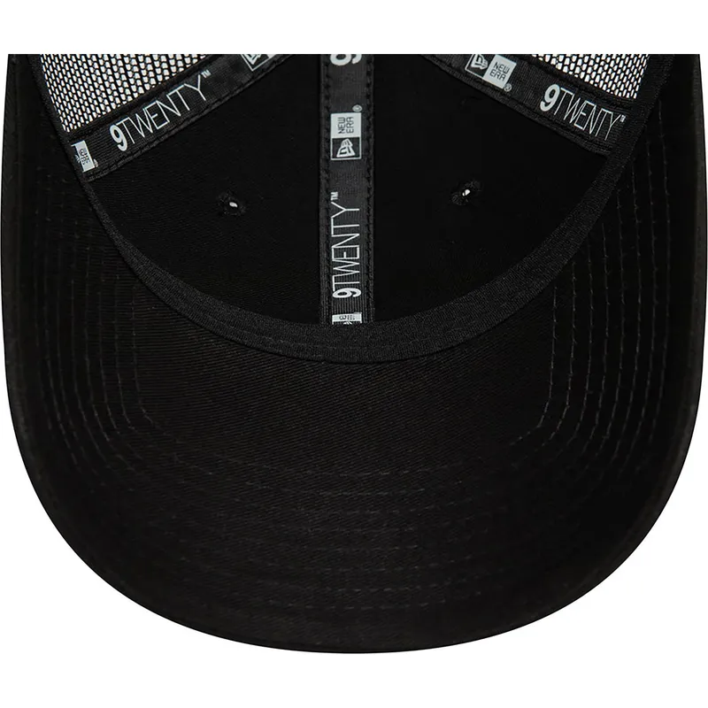 czarna-regulowana-czapka-trucker-damska-9twenty-new-era