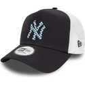 granatowo-biala-czapka-trucker-a-frame-seasonal-infill-new-york-yankees-mlb-od-new-era