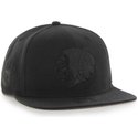 plaska-czapka-czarna-snapback-z-czarnym-logo-chicago-blackhawks-nhl-sure-shot-47-brand